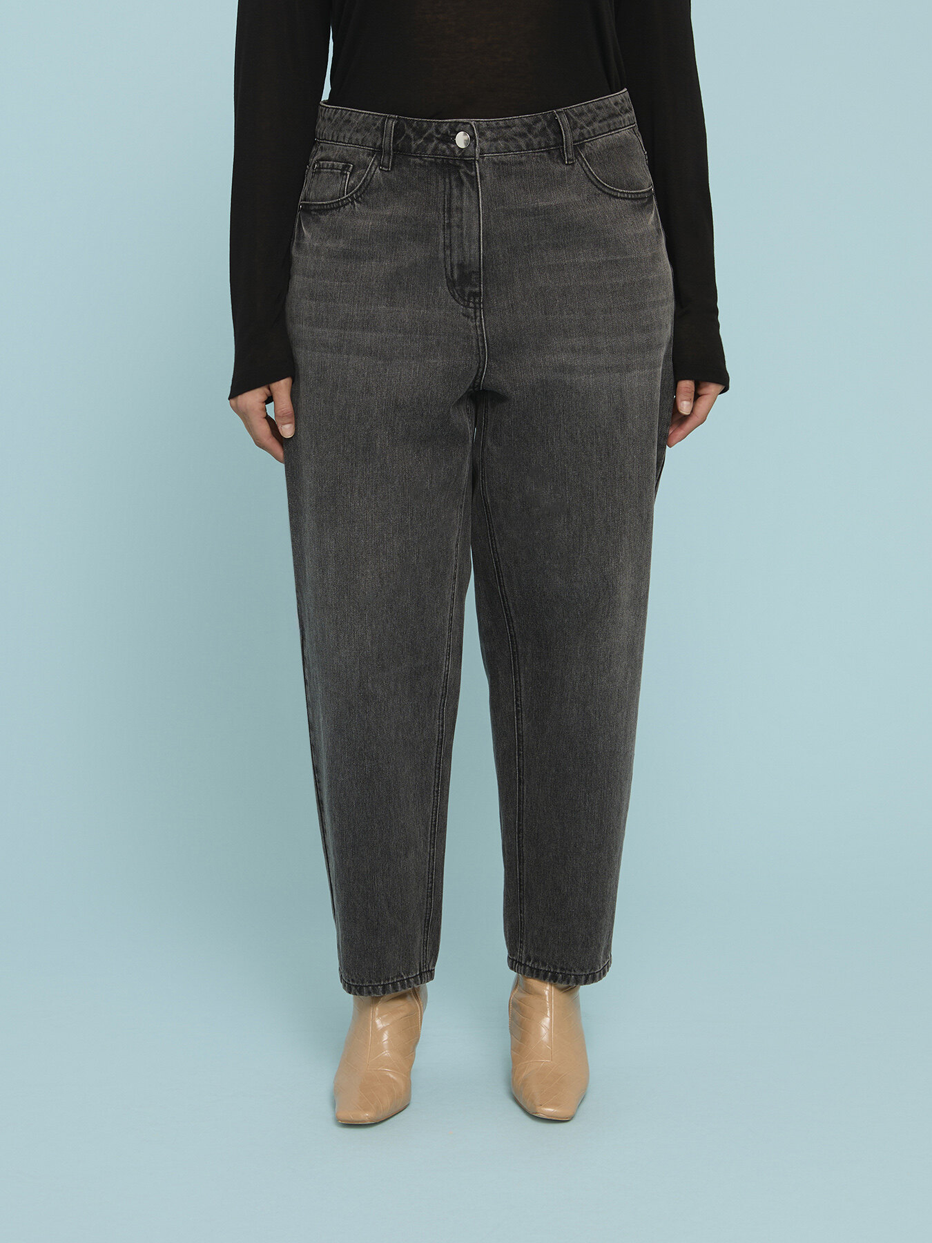 Jeans Mom Fit lavado oscuro image number 0