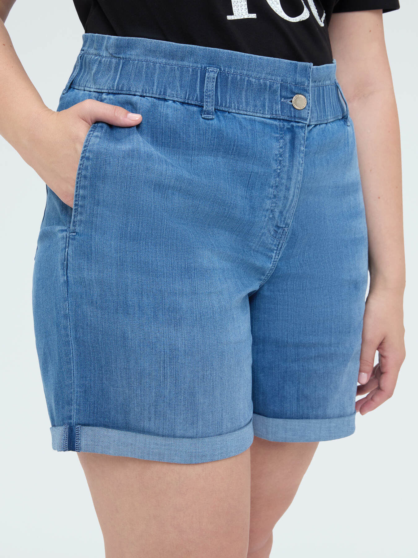 Jeans shorts with elasticated waist image number 3