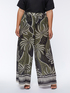 Pantalones anchos estampados image number 2