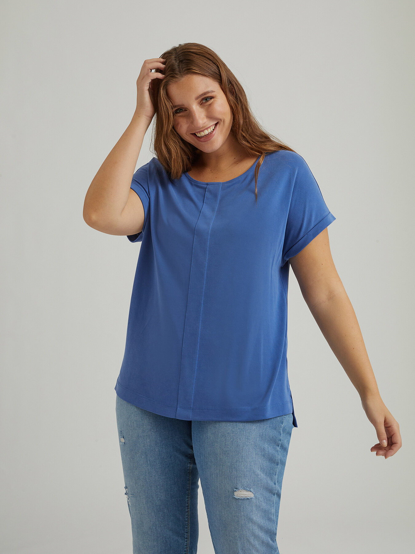 T-shirt avec un pli sur le devant image number 0