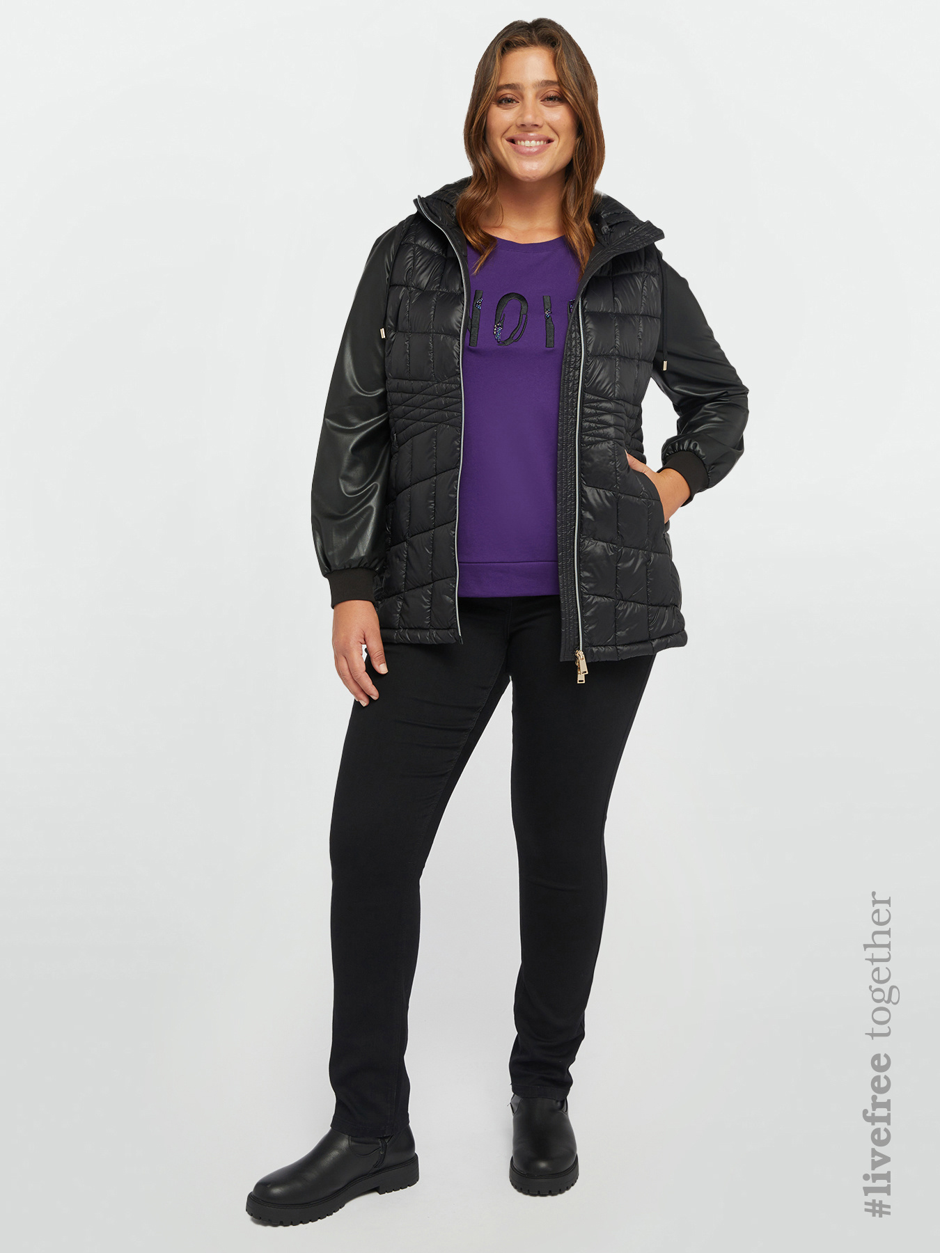 Sorona&reg; Aura sleeveless down jacket image number 0