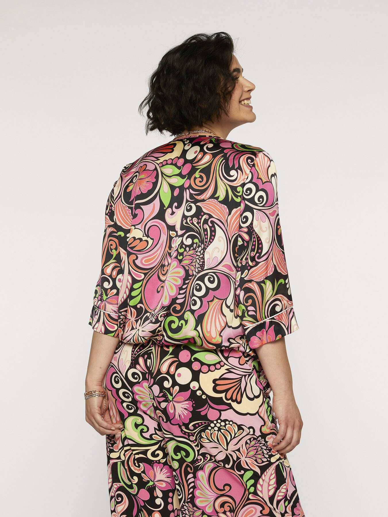 Blusa stampata con incrocio davanti image number 2