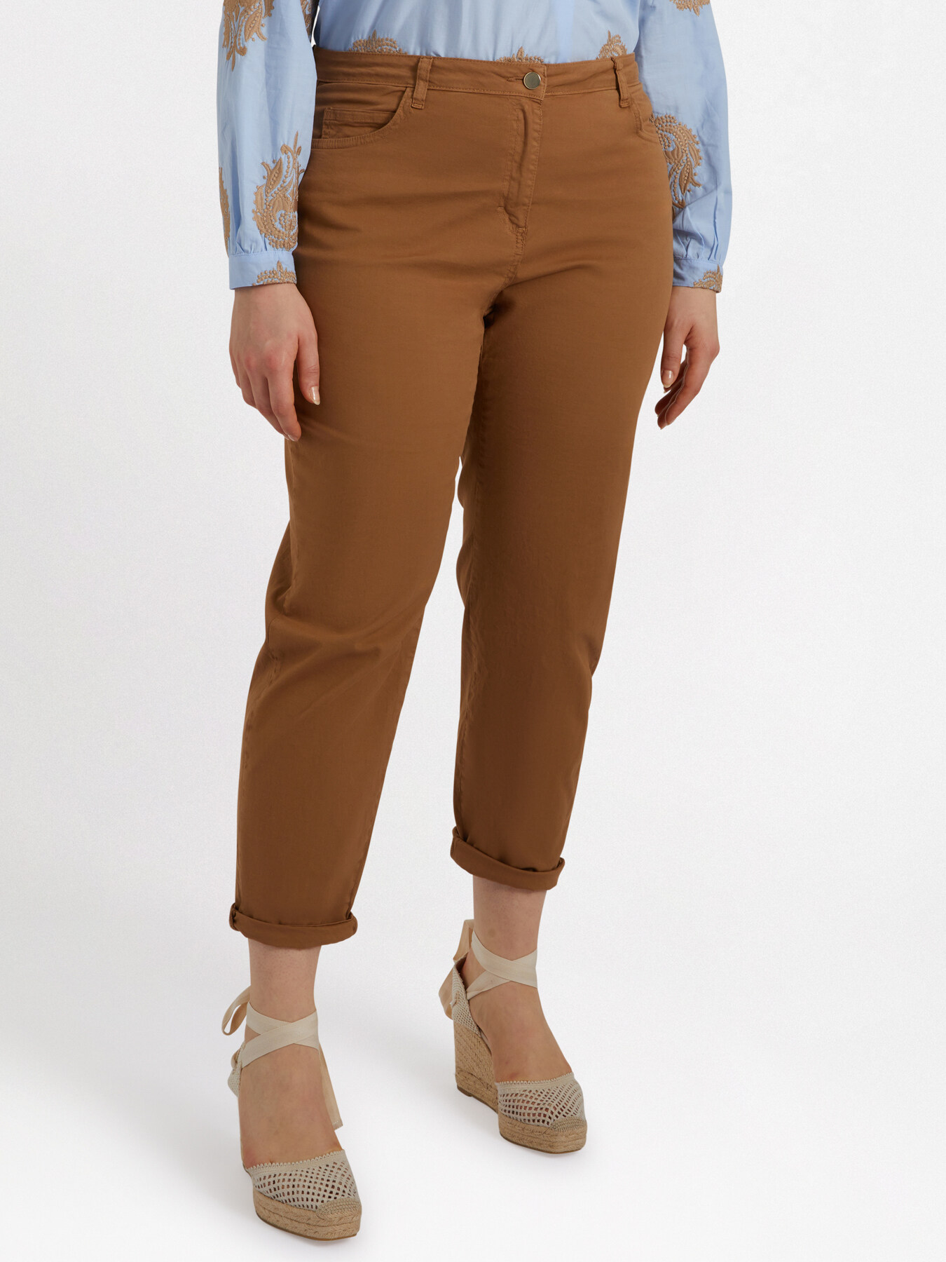 Straight-leg turn-up trousers image number 0