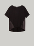 Camiseta con aplicaciones de raso image number 3