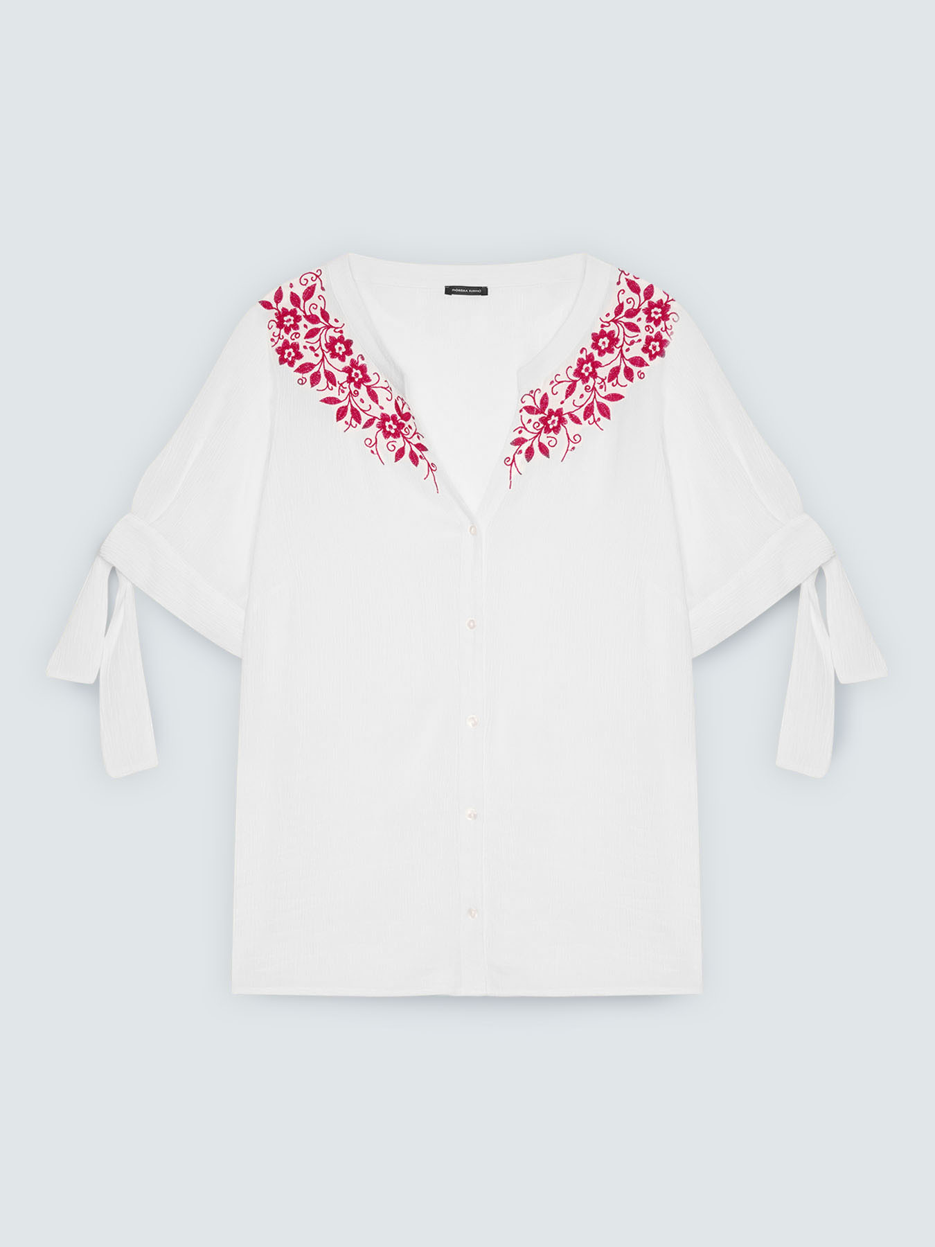 Blouse with floral embroidery image number 4