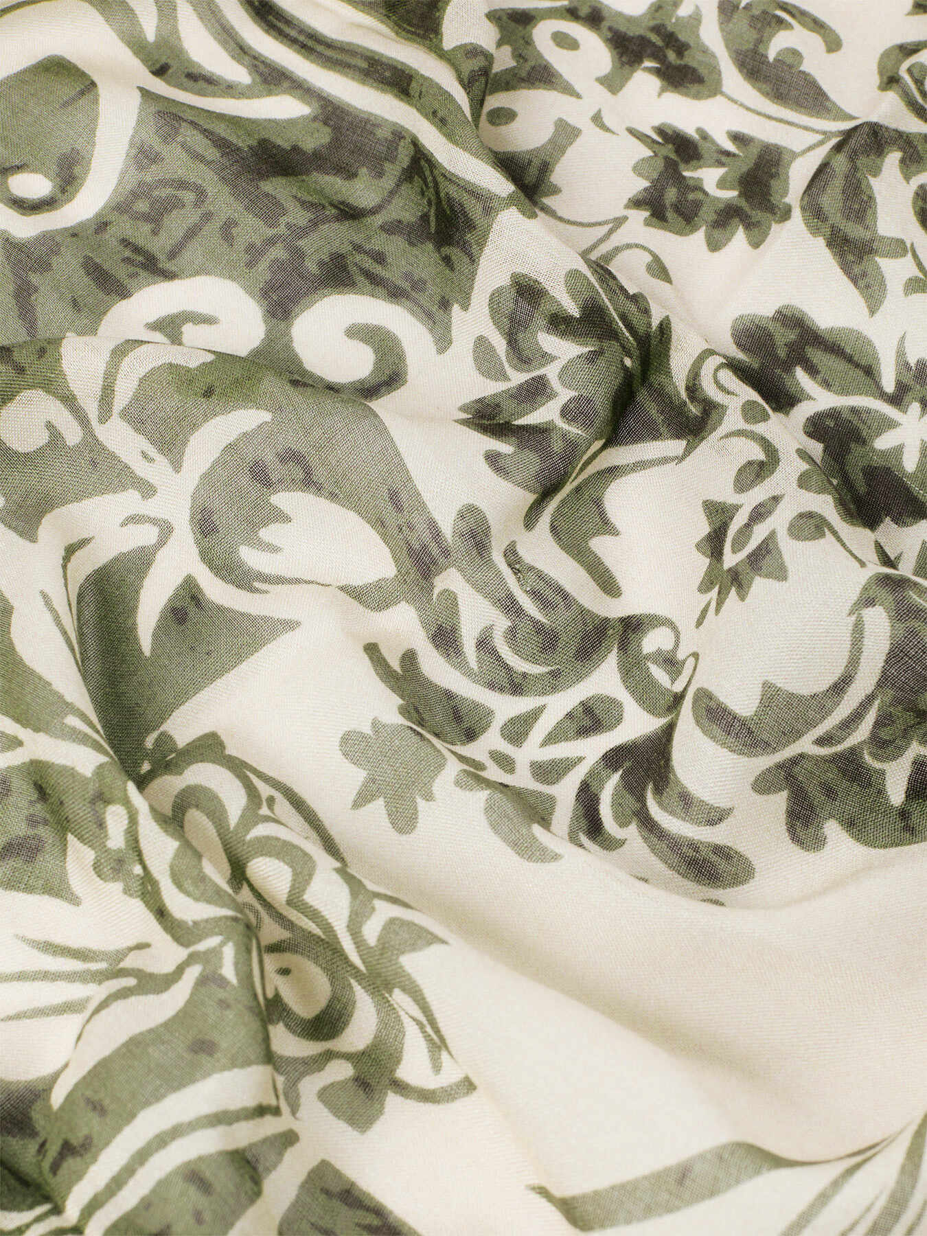 Printed viscose scarf image number 2