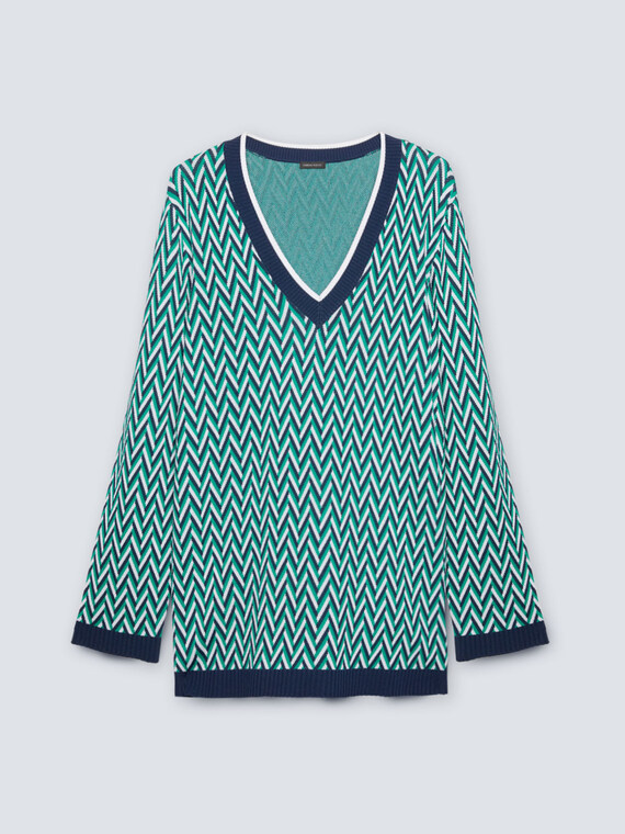 Sweater with chevron pattern