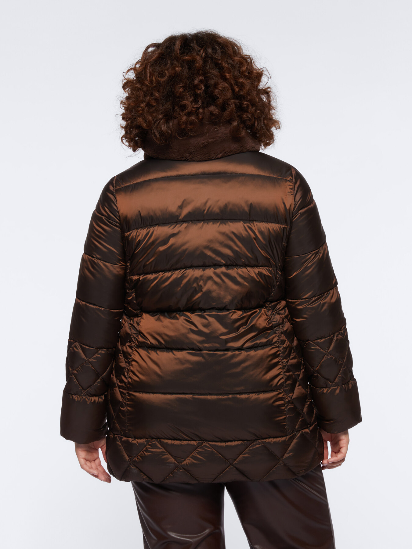 Doudoune matelass&eacute;e avec col souple image number 1