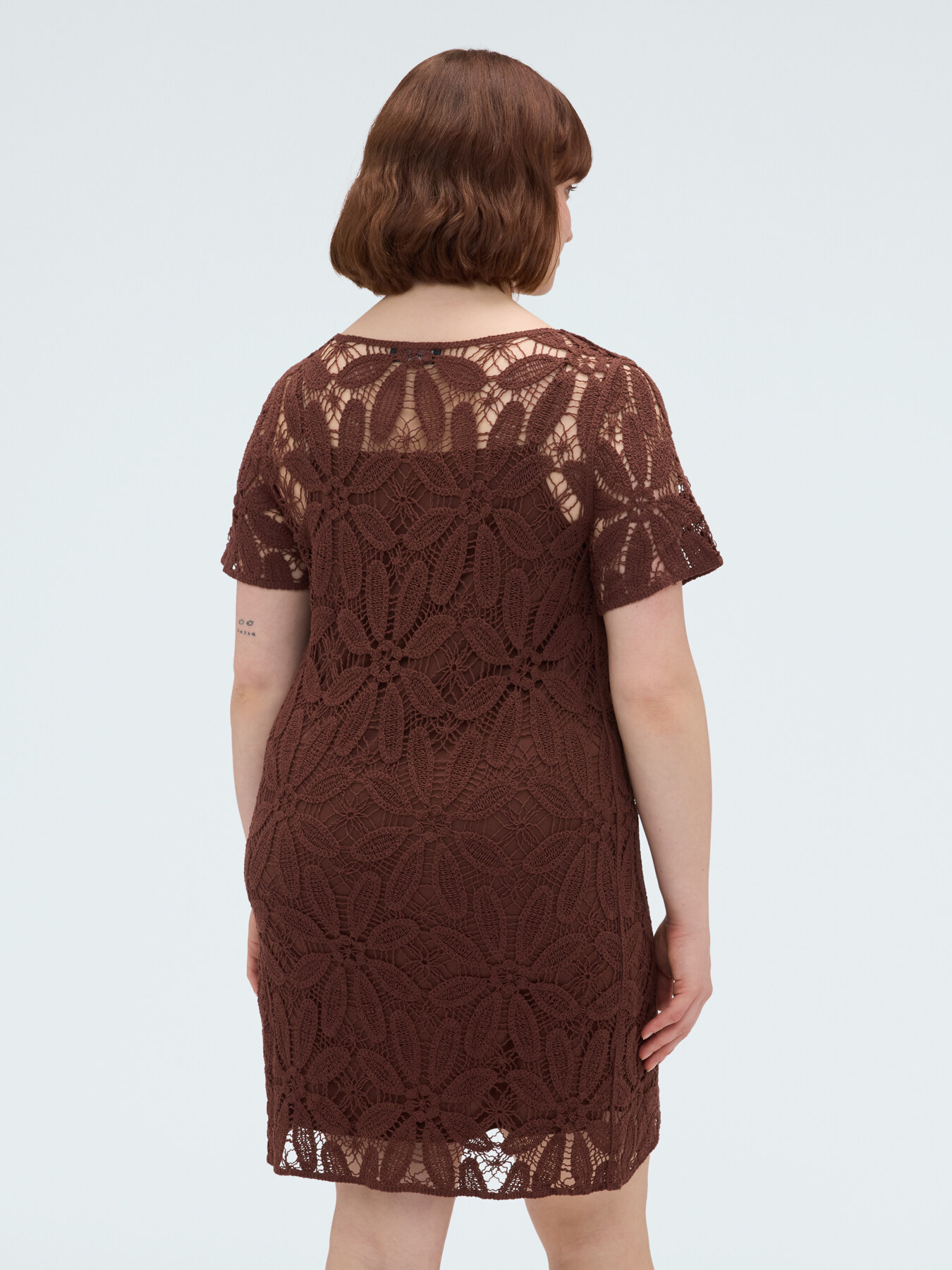 Short crochet dress image number 1