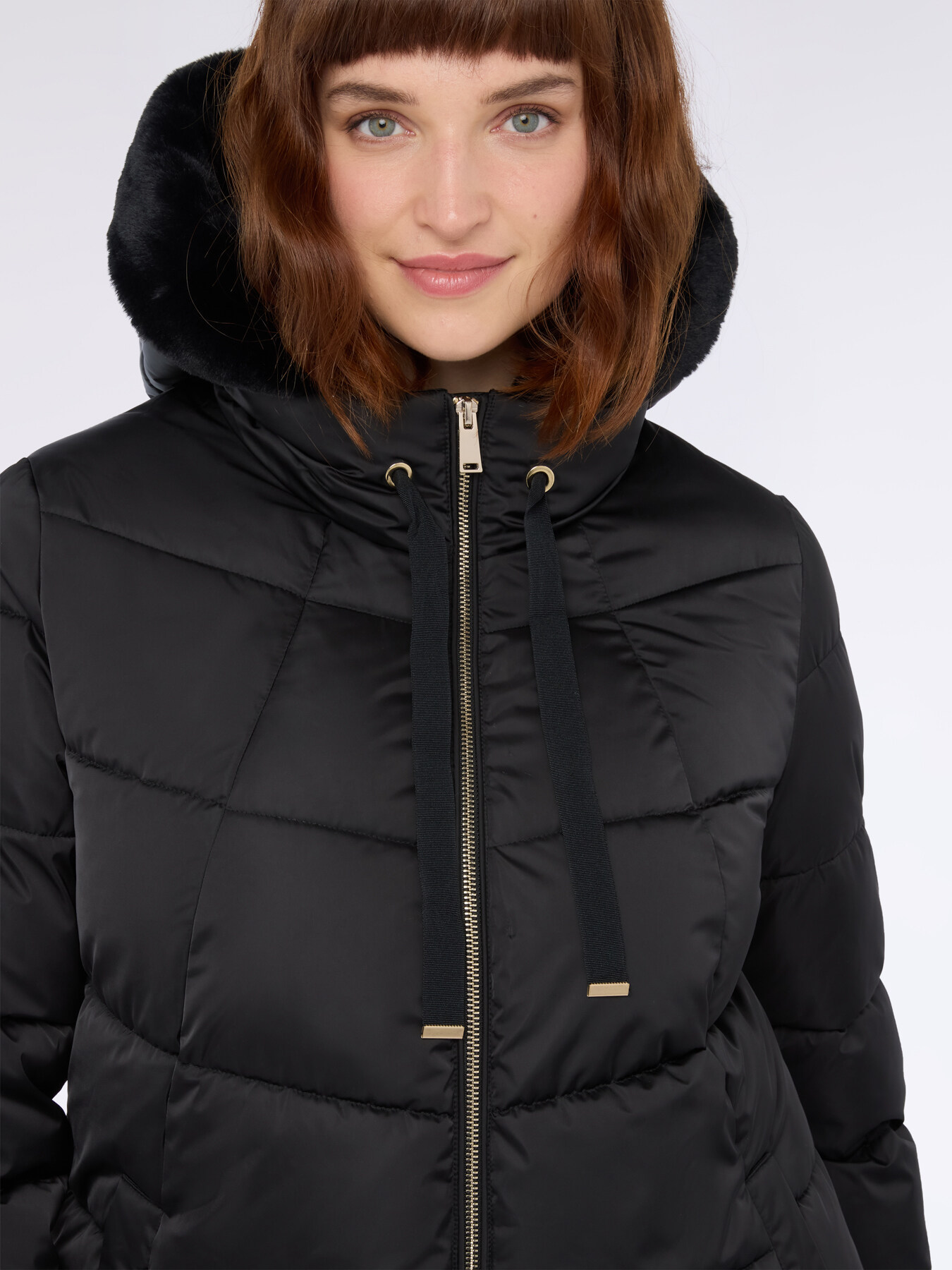 Long down jacket with hood and plush insert image number 3