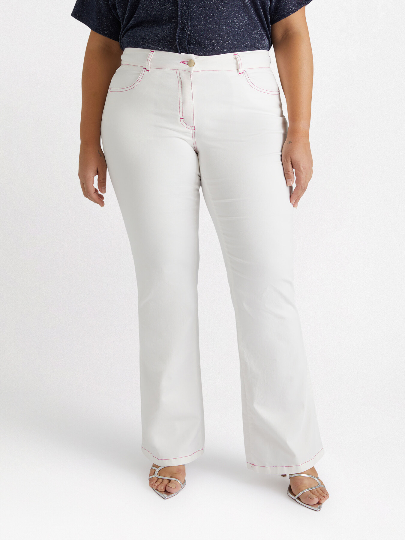 Pantalon flare en coton avec surpiq&ucirc;res fuchsia image number 2