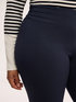 Jeggings con piega frontale e bottoni decorativi image number 3