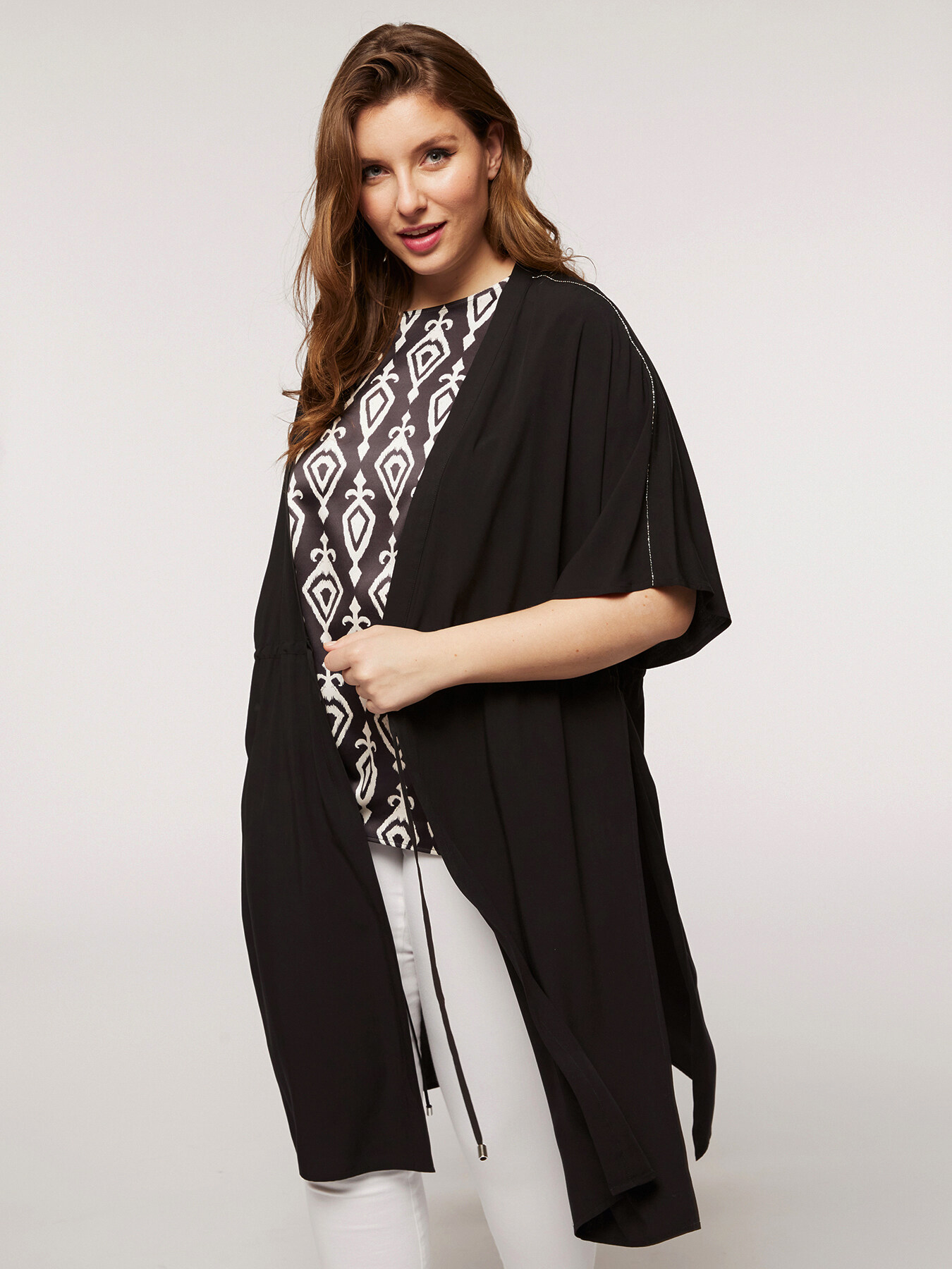 Caftan en viscose avec une broderie image number 2