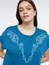Camiseta con bordado floral image number 3