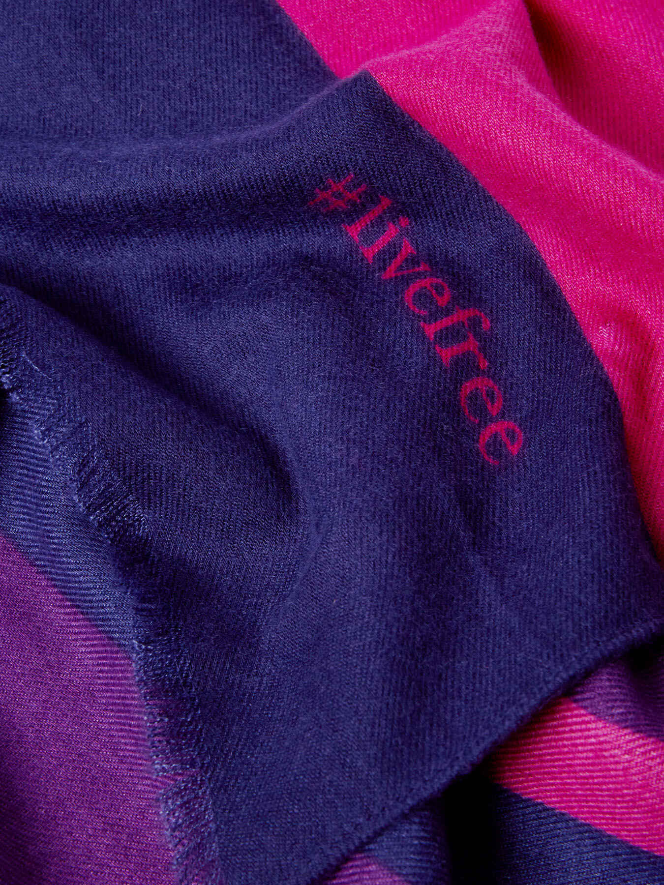 Bufanda de rayas image number 1