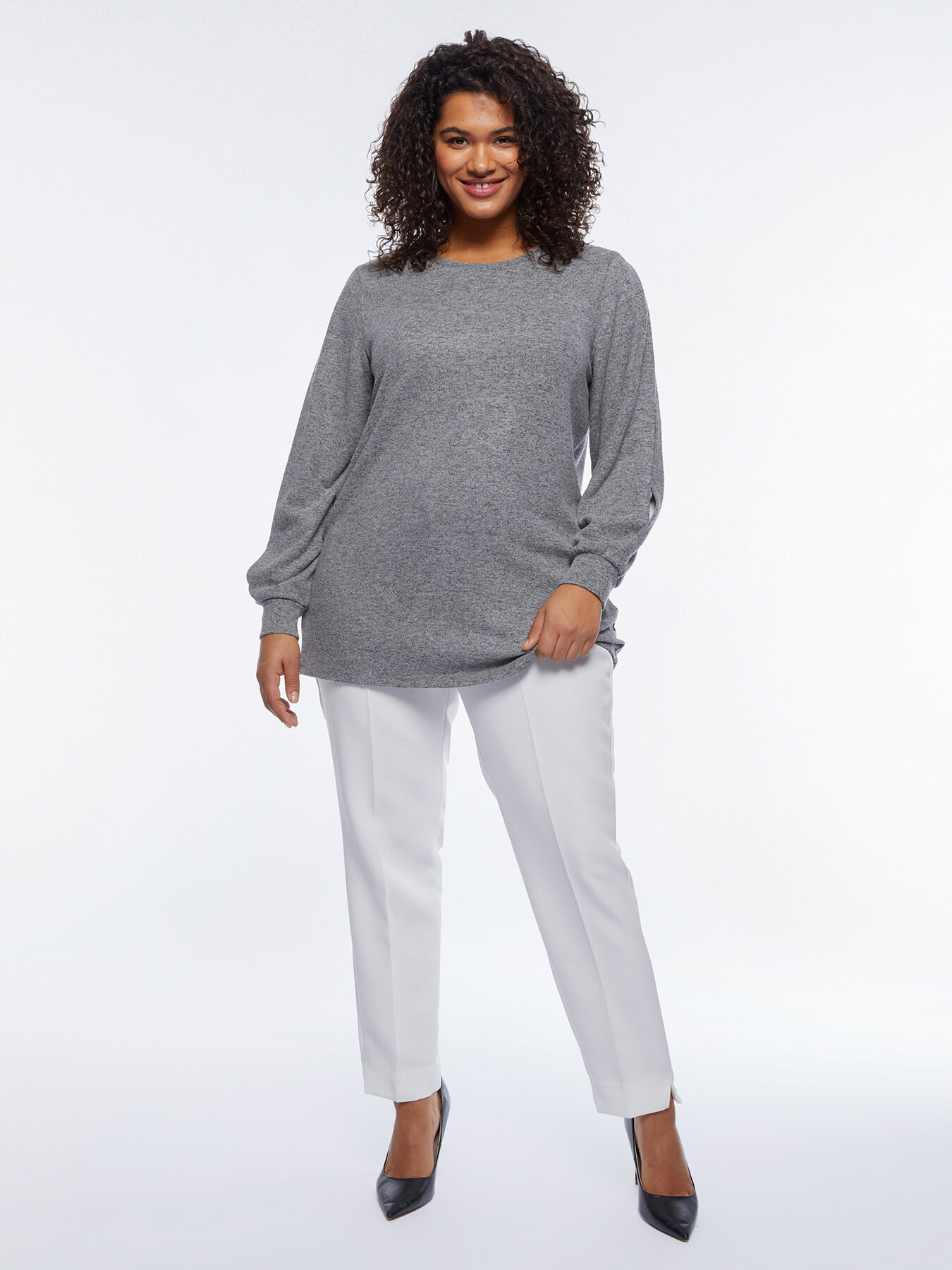 T-shirt con spacchi sulle maniche image number 2