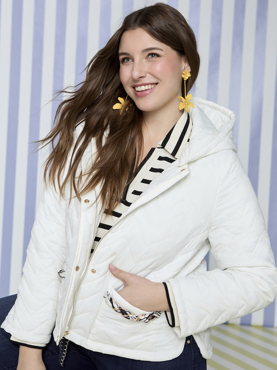 Quilted down jacket with chevron pattern