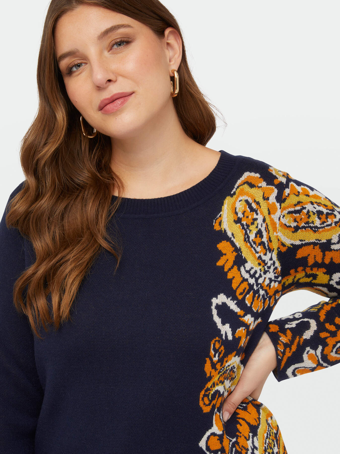 Sweater with inlays image number 2