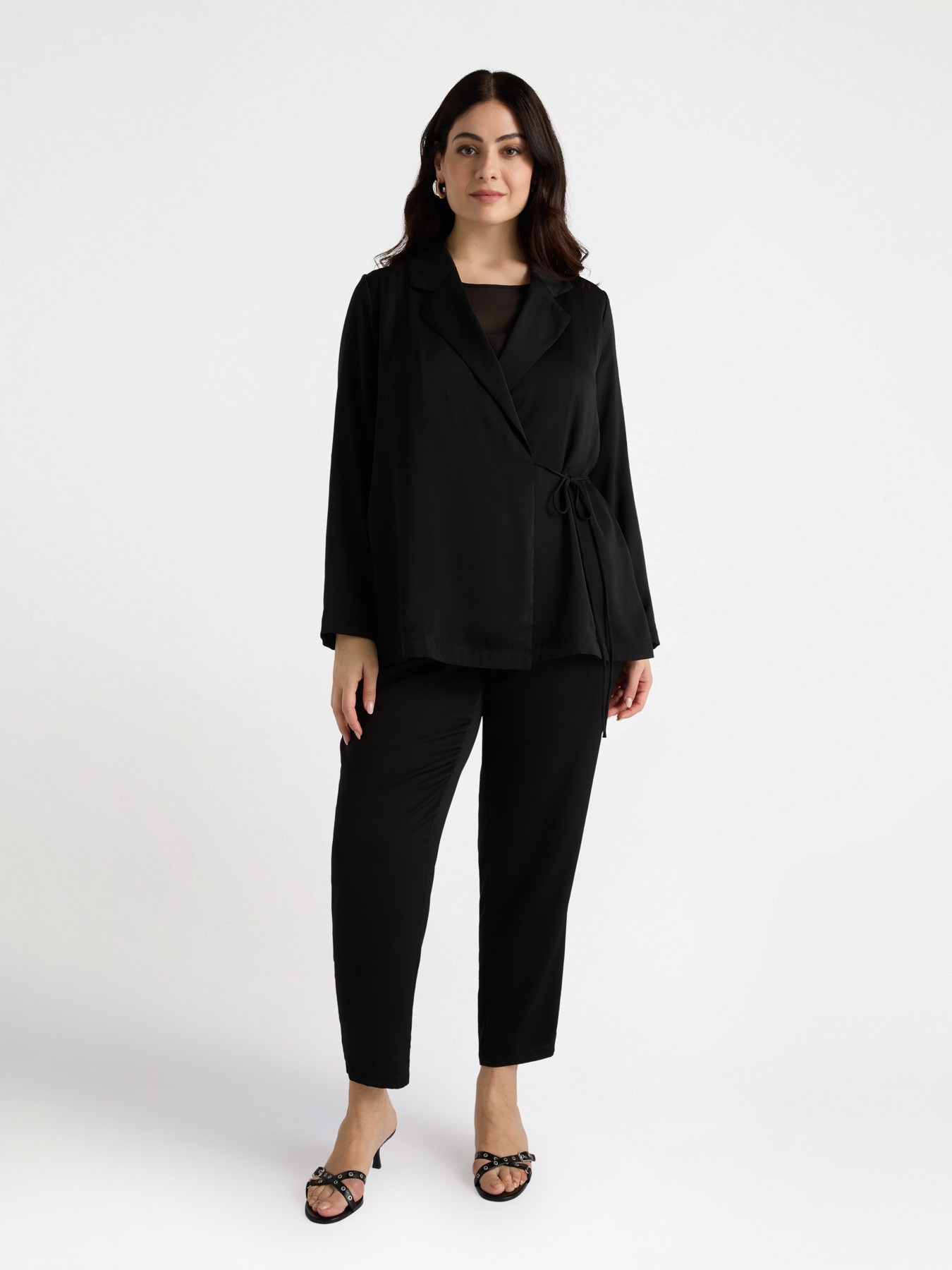 Leichter Blazer aus Satin image number 3