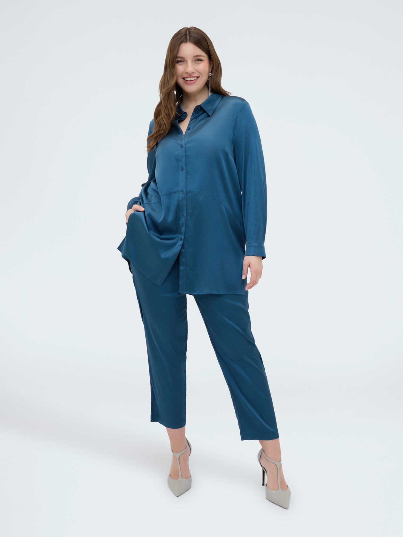 Joggers en satin stretch image number 2