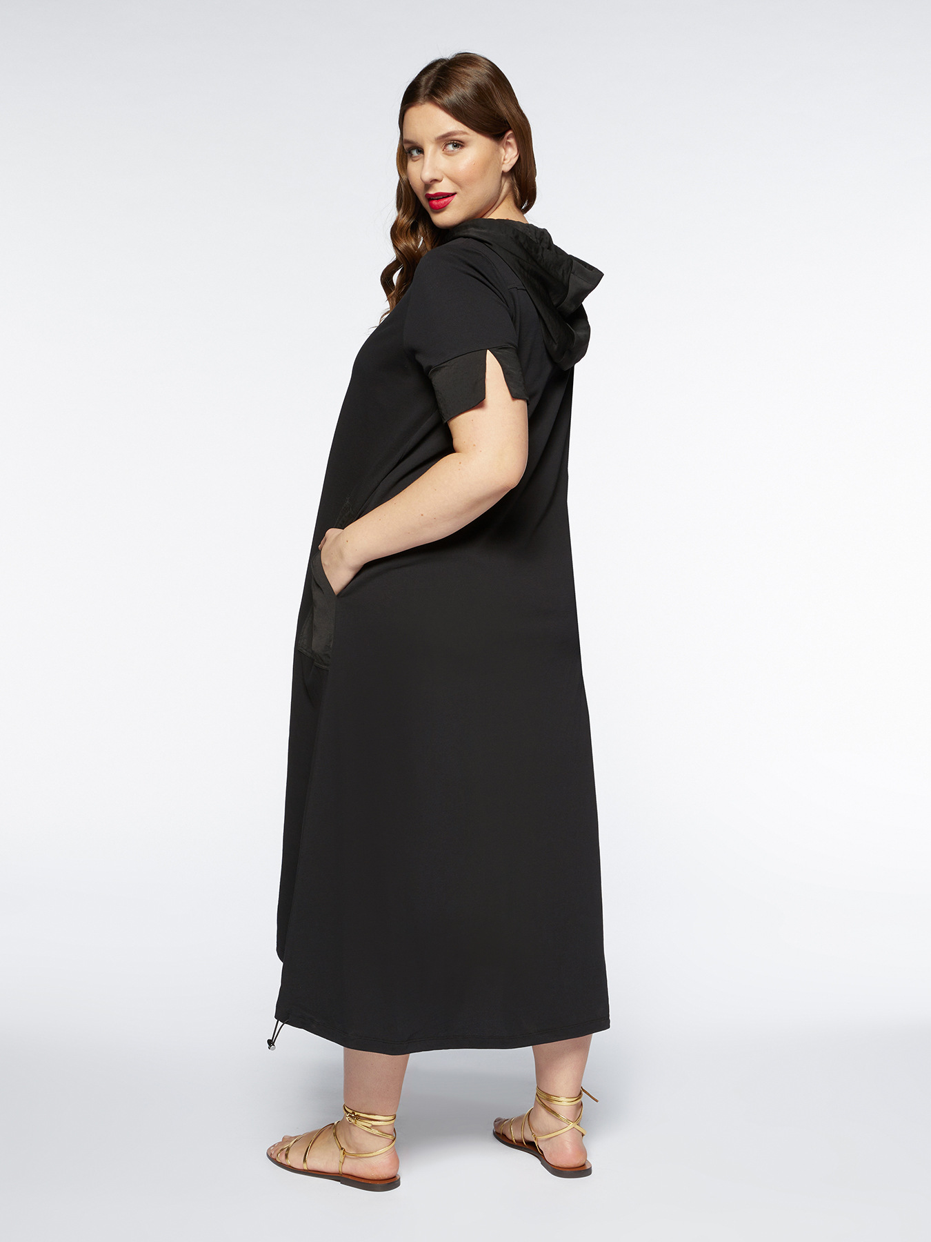 Langes Kleid mit Kapuze image number 1