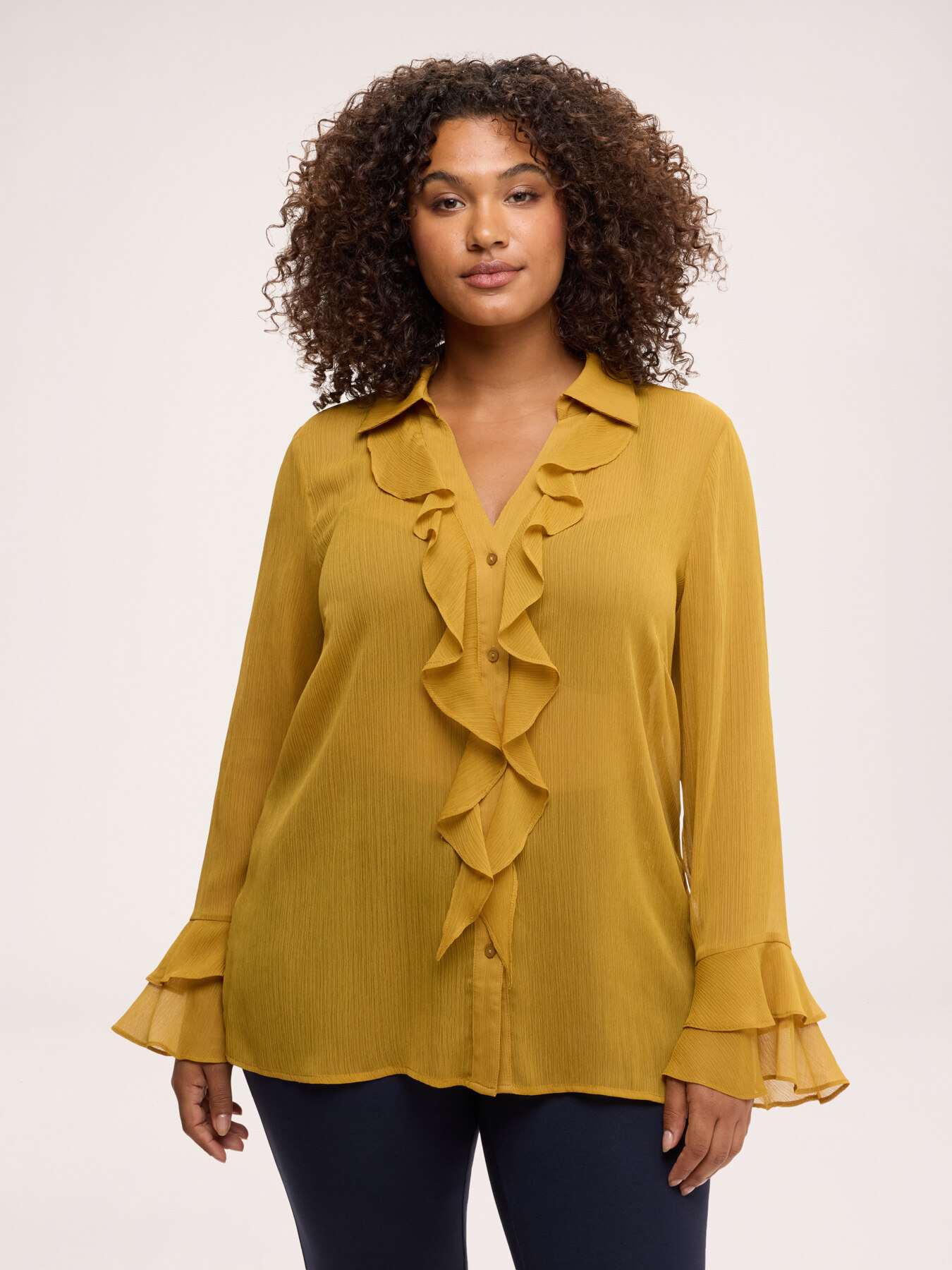 Bluse aus Cr&ecirc;pon mit Volant image number 0