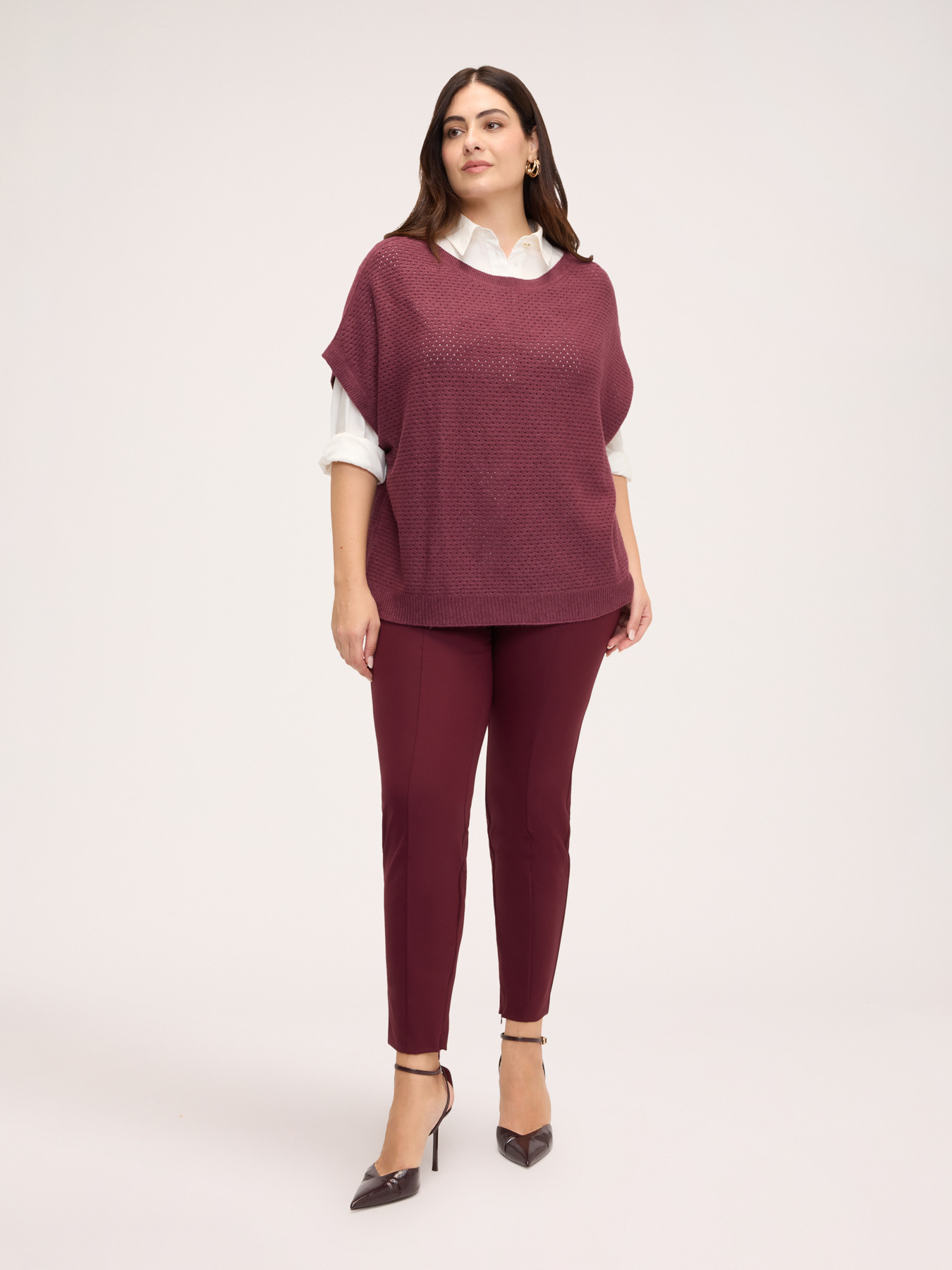 Skinny trousers with zip at the hem image number 2