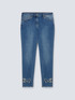 Jeans skinny Giada con ricco ricamo image number 3
