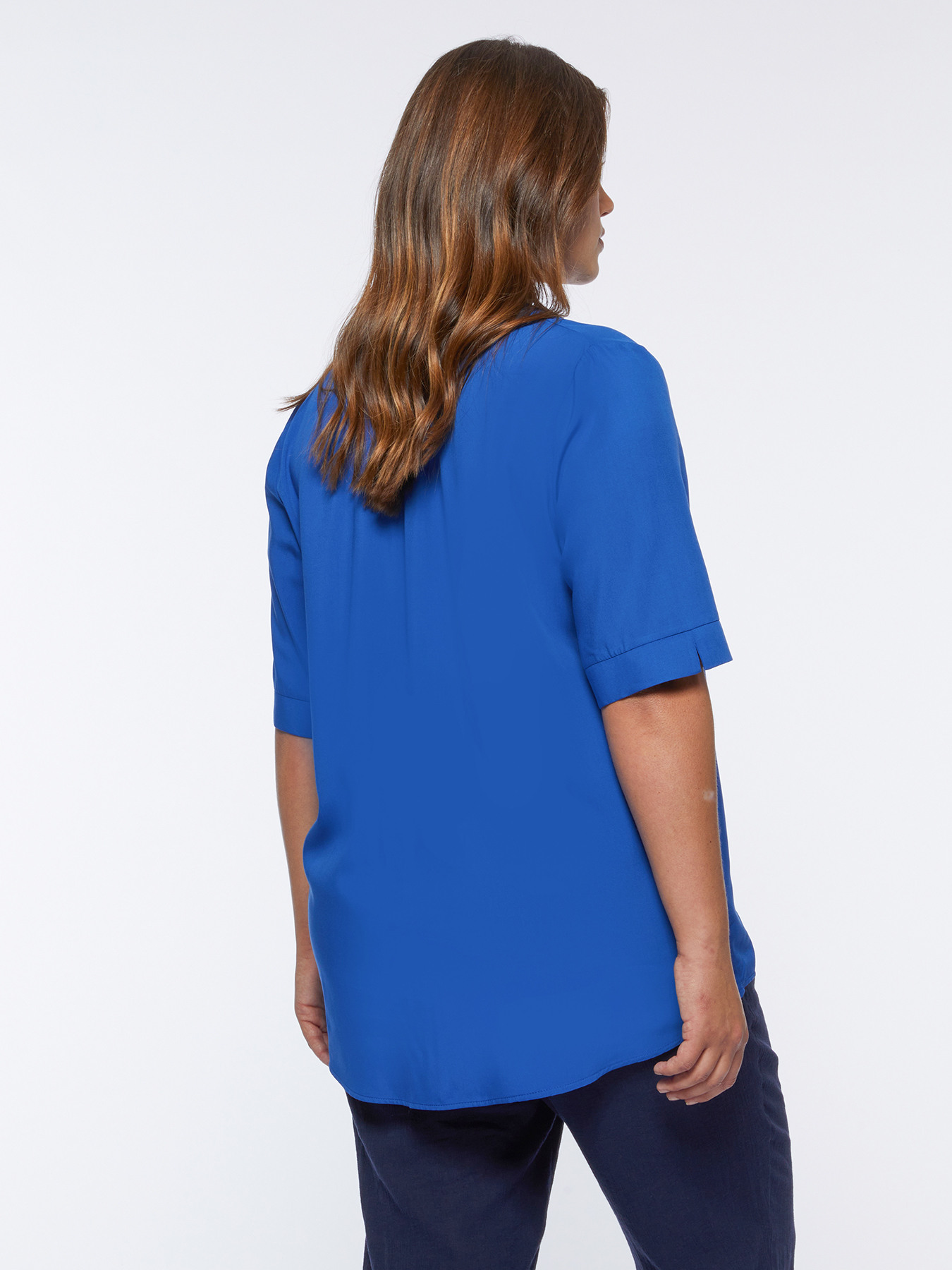 Blusa in viscosa con scollo a V image number 1