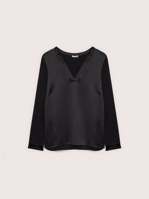 T-shirt bimaterica in raso e jersey