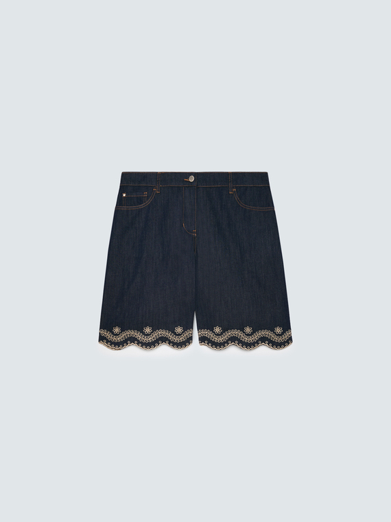 Bermuda en jean avec broderie anglaise