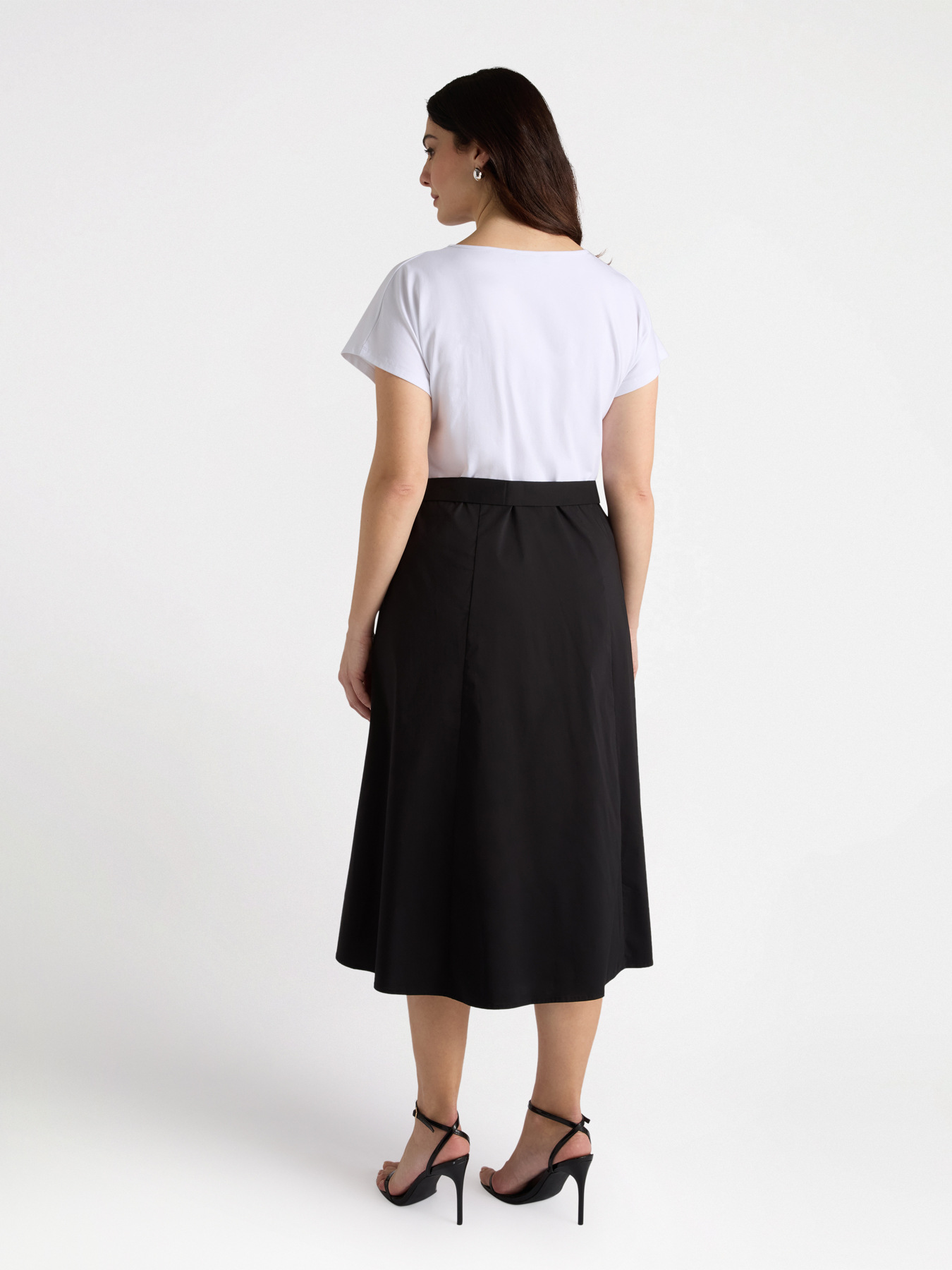 Black and white dual fabric dress image number 1