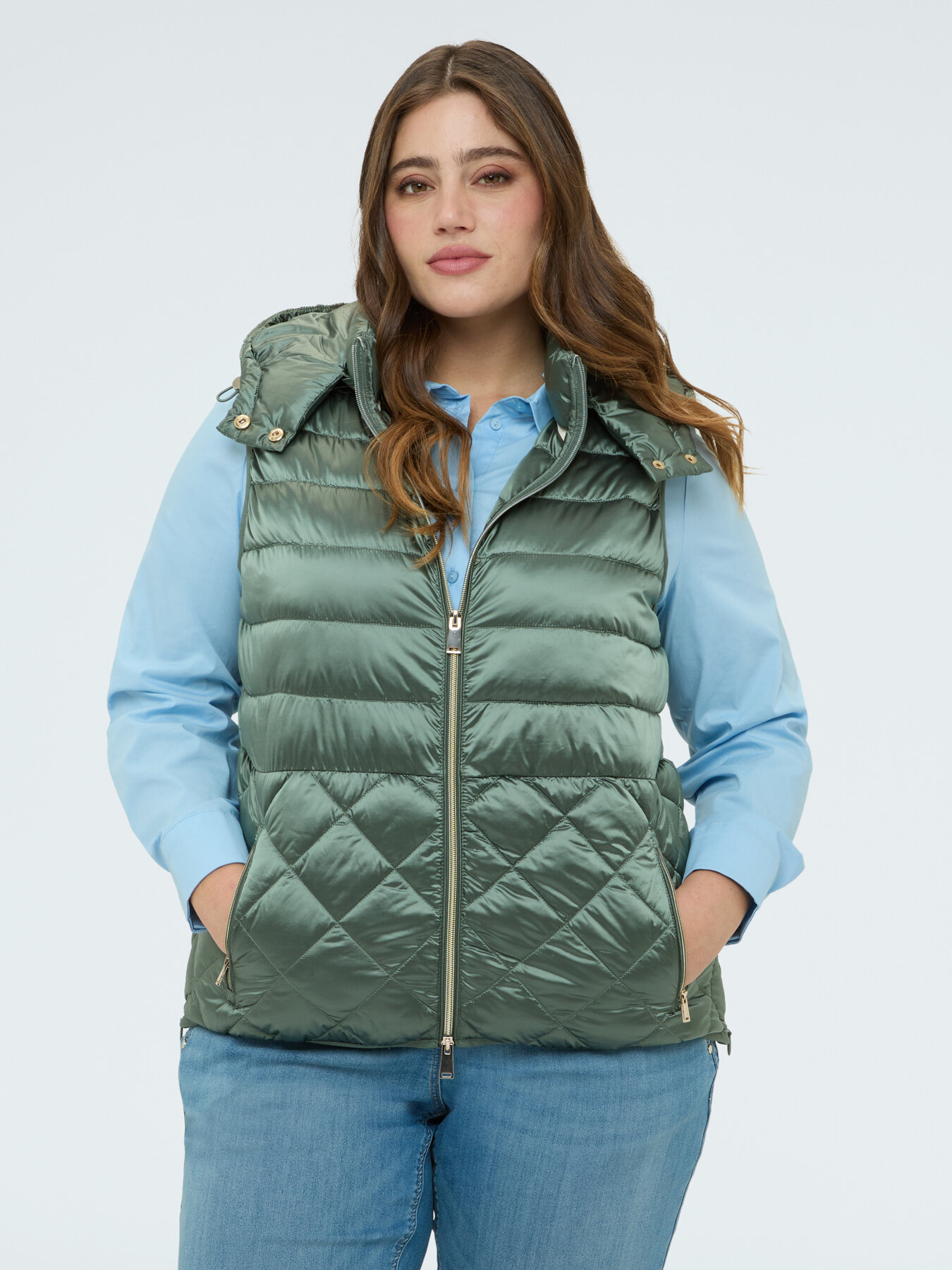 Sleeveless hooded puffer jacket image number 0