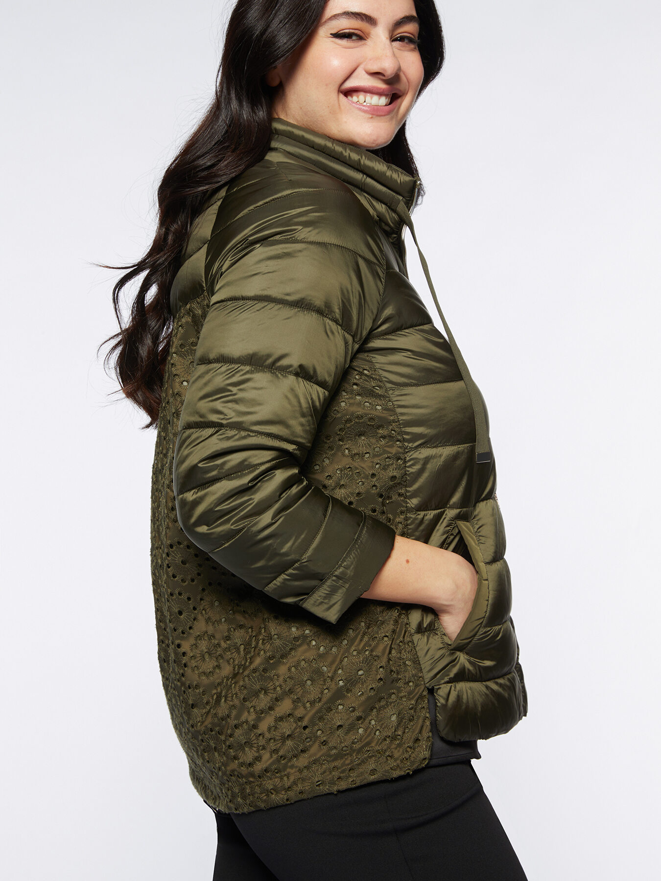 Piumino con dietro effetto Sangallo image number 2