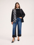 Cropped Jeans with two-tone detail image number 0