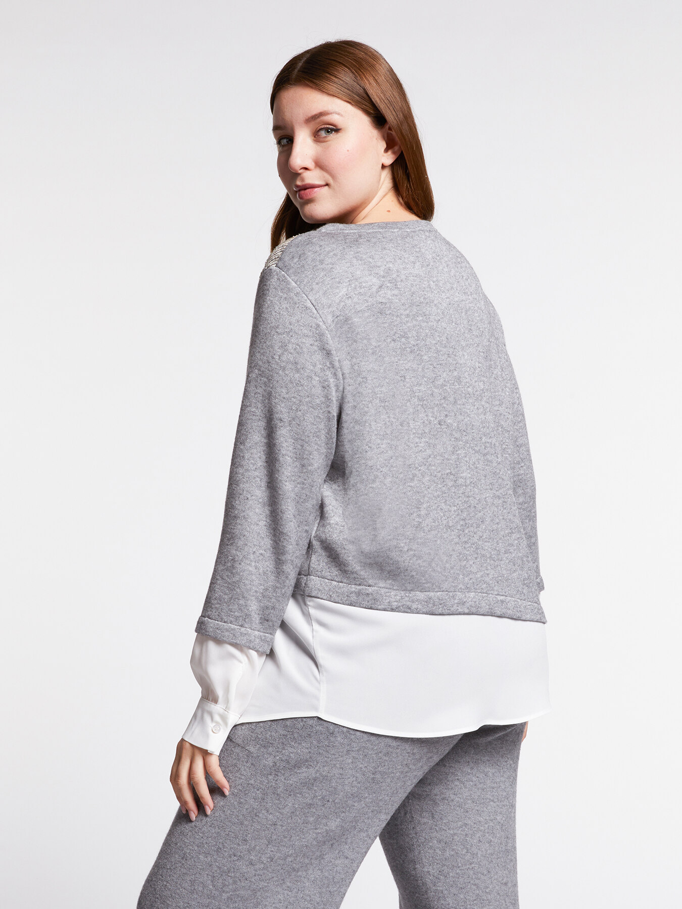 T-shirt con paillettes e inserti bianchi image number 1