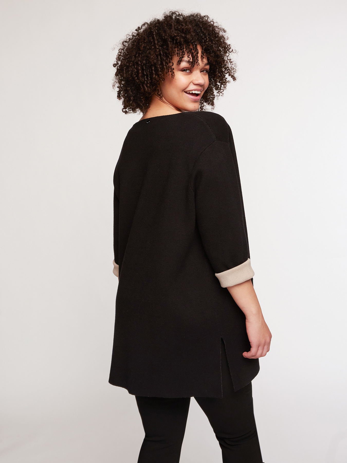 Long two-tone cardigan image number 1