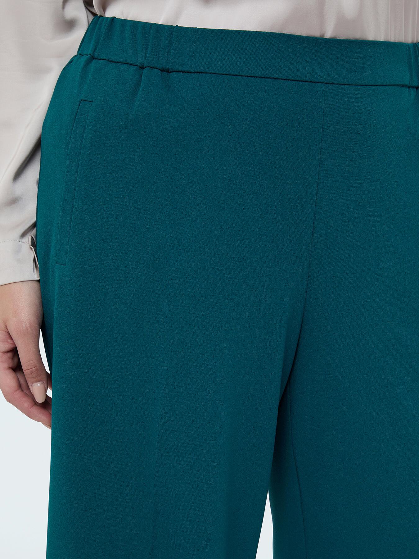 Wide Leg Pants in stretch fabric image number 3