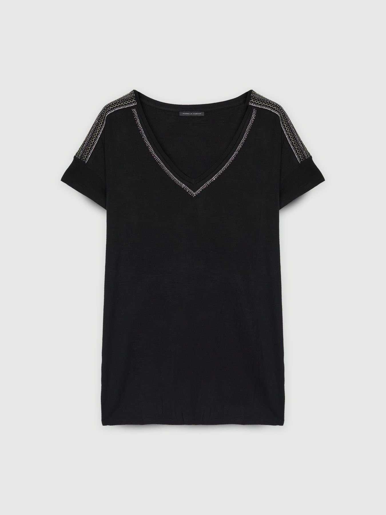 LENZING&trade; ECOVERO&trade; besticktes Viskose-T-Shirt image number 4