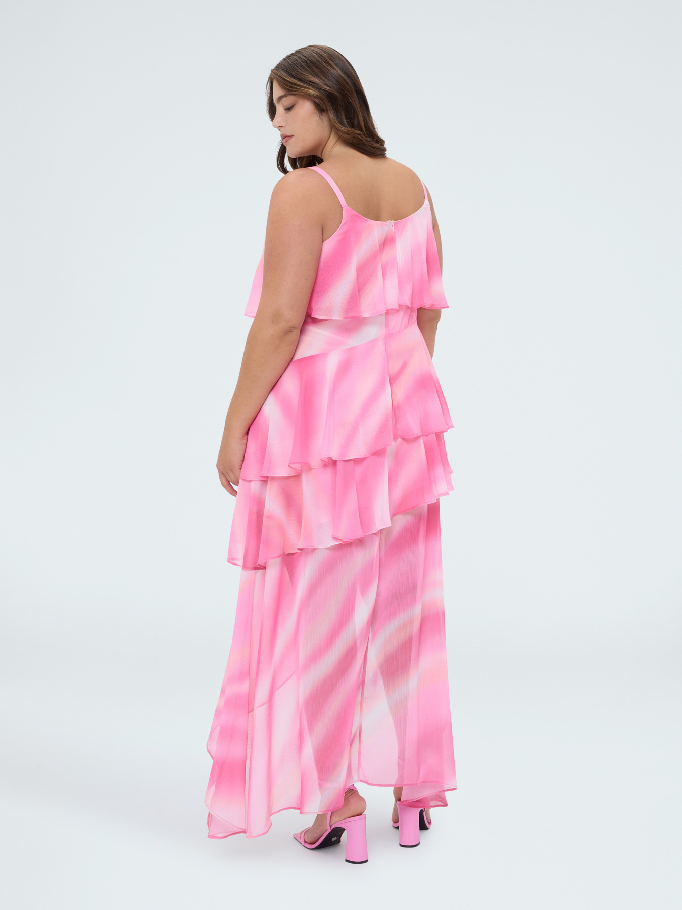 Langes ausgestelltes Kleid aus Georgette image number 2