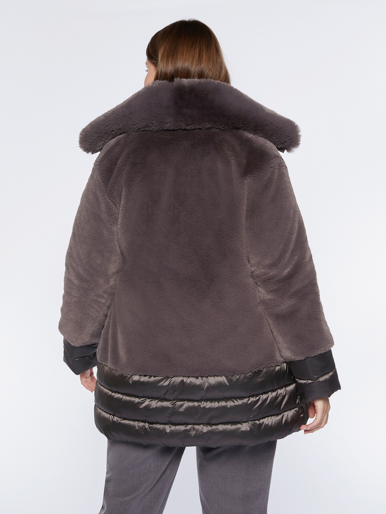 Piumino con parti effetto teddy image number 1