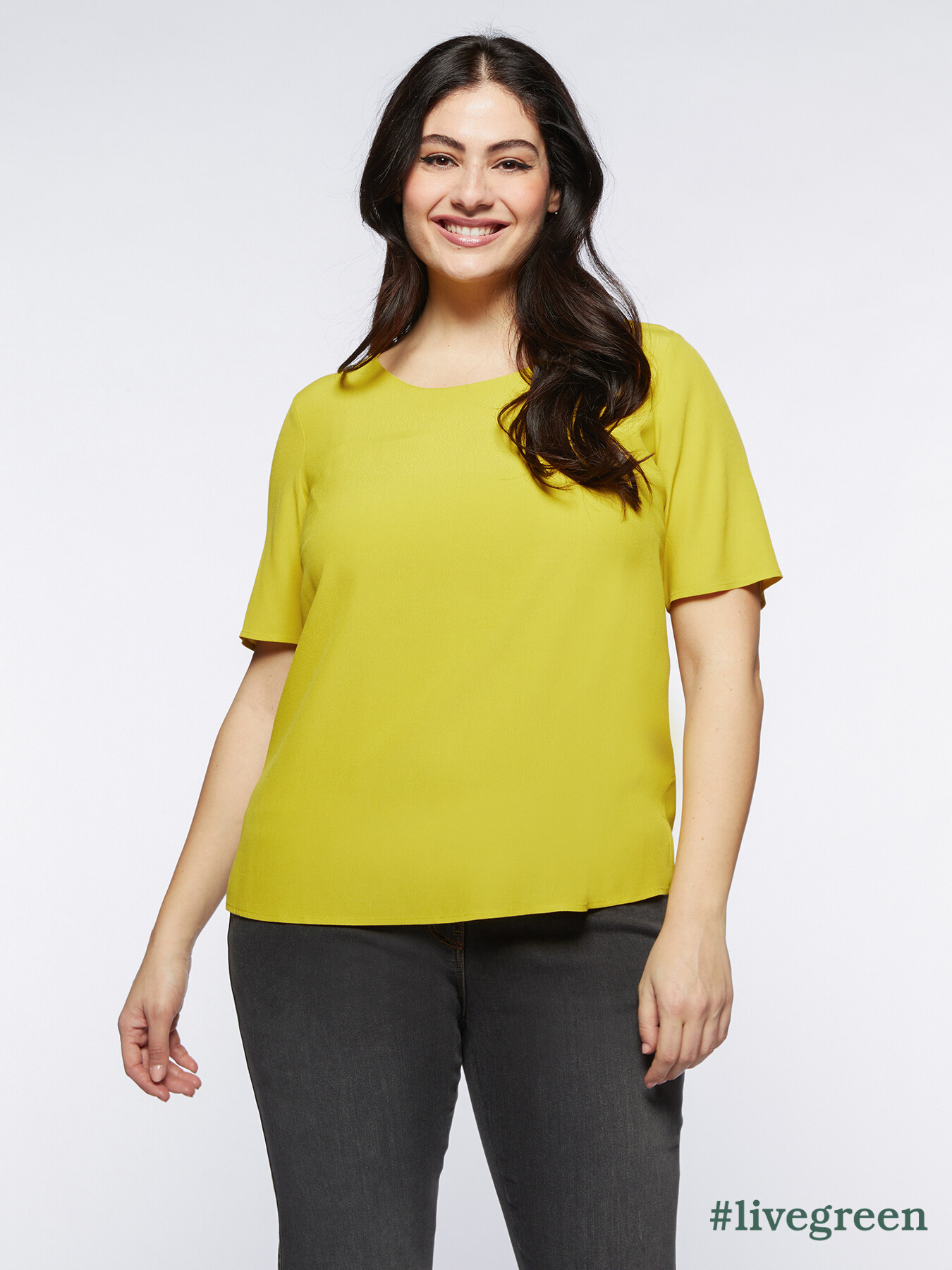 Straight blouse with short sleeves image number 0
