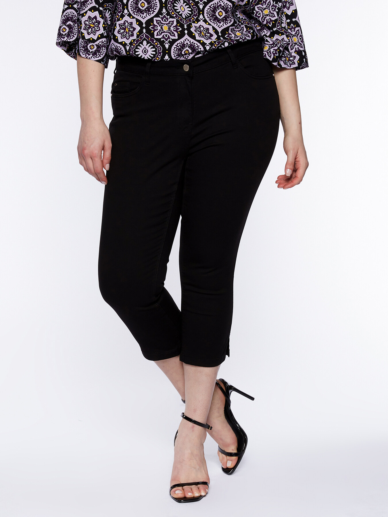 Vaqueros capri skinny modelo Giada image number 0