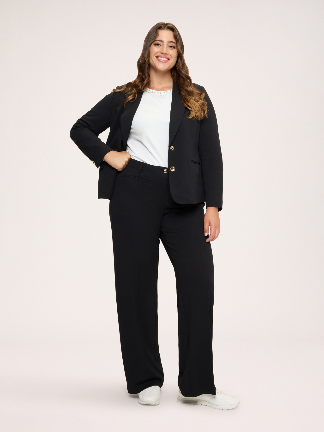 Pantaloni Wide Leg in tessuto stretch image number 4