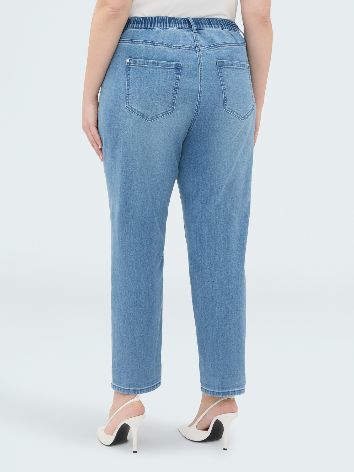 Barrell Jeans with floral embroidery image number 1