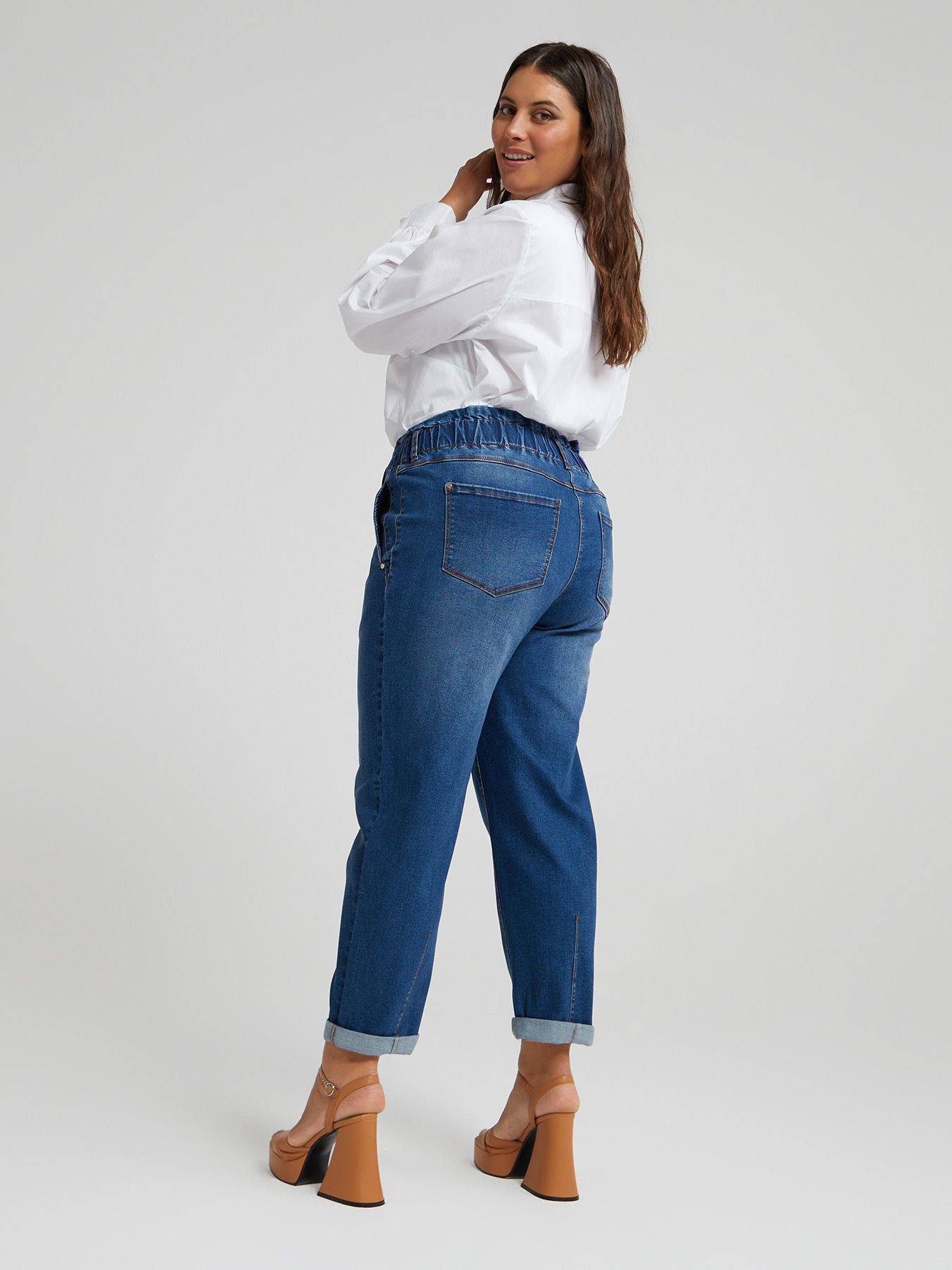 Balloon model jeans image number 4