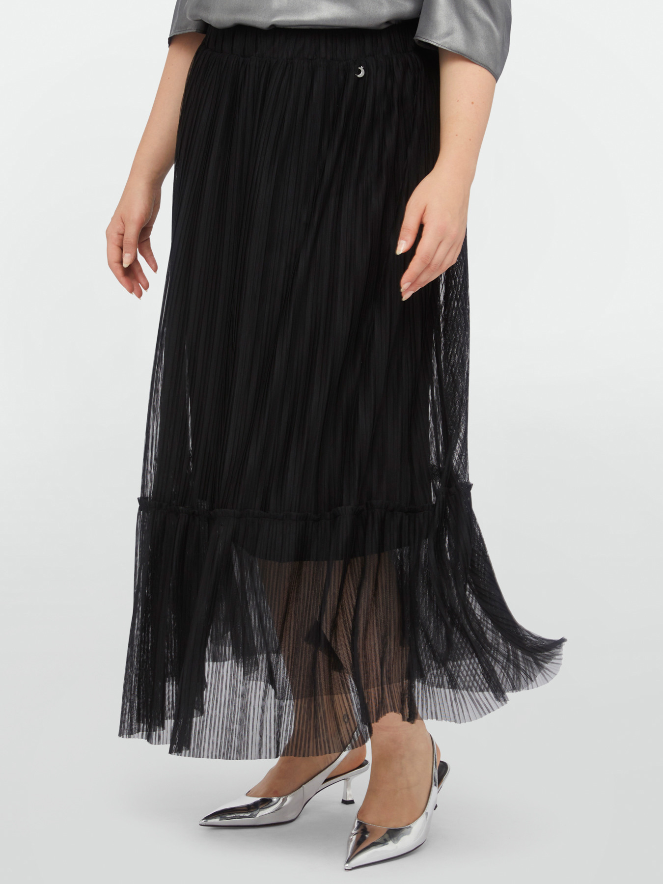 Long tulle skirt image number 0