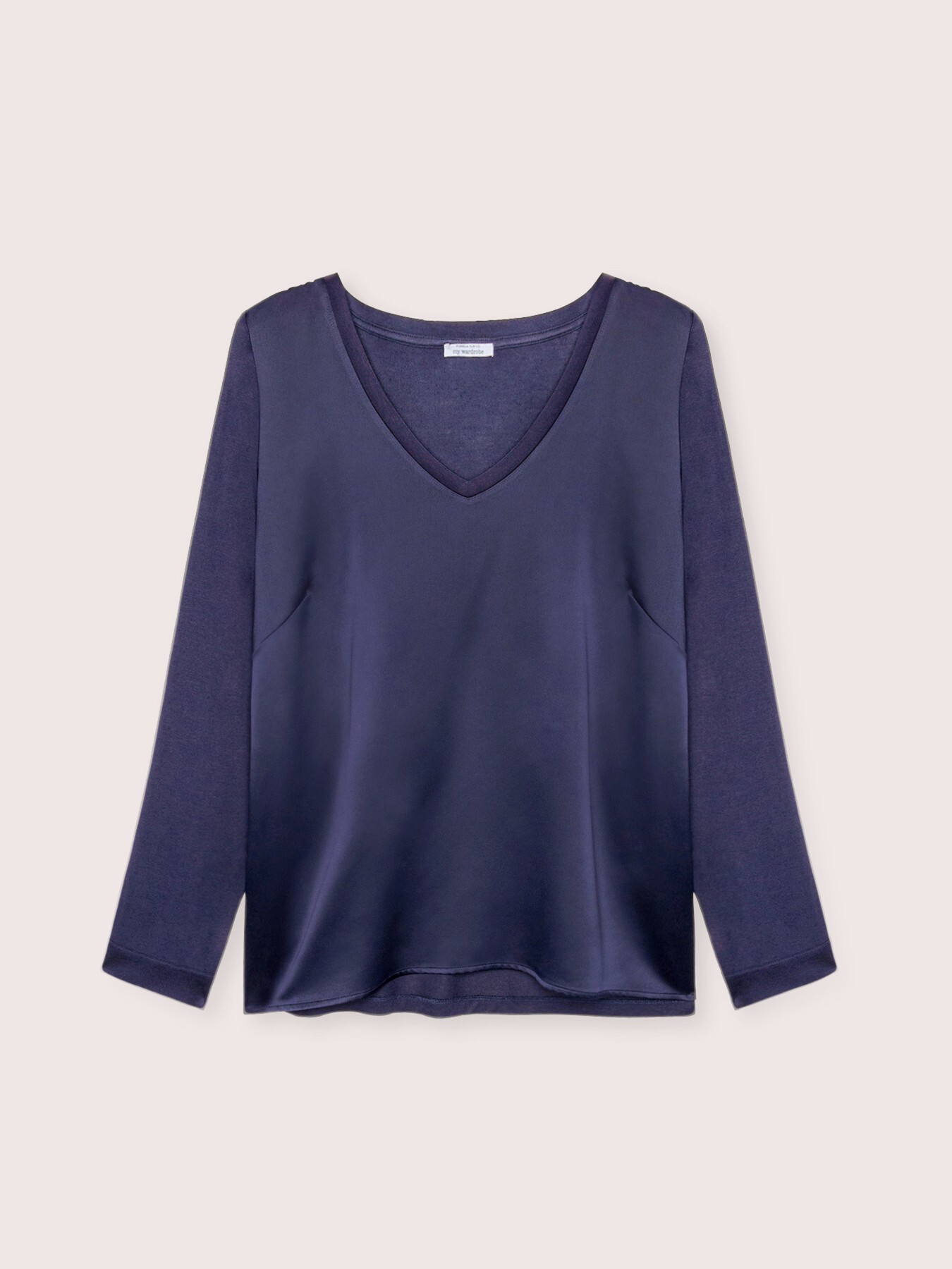 V-neck T-shirt in two fabrics image number 0