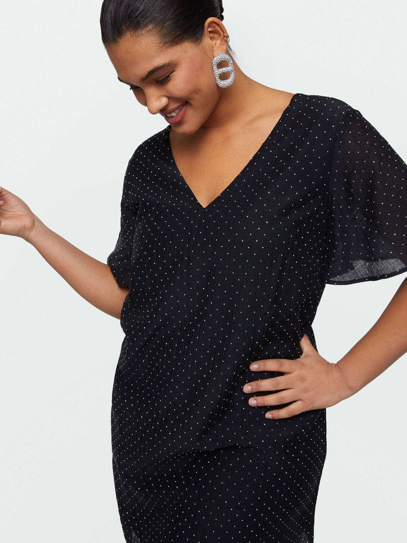 Short dress with rhinestones image number 4