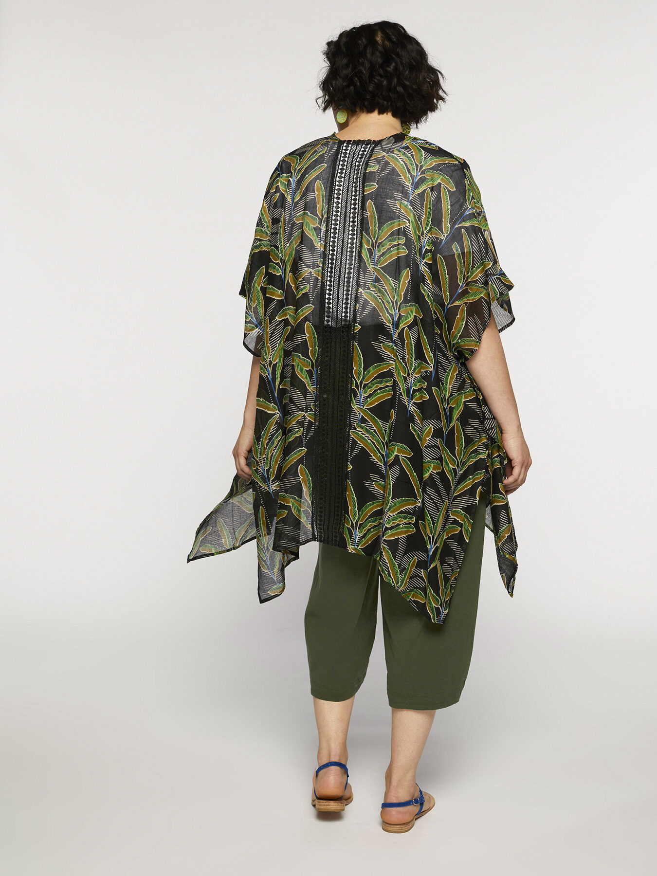 Caftan imprim&eacute; palmiers avec broderie image number 1